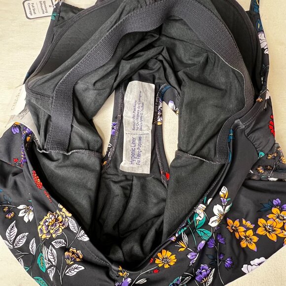 Time And Tru Womens 22W(20-22) Plus Sz Floral Halter 1-Piece Swimsuit Slimming - Picture 9 of 16